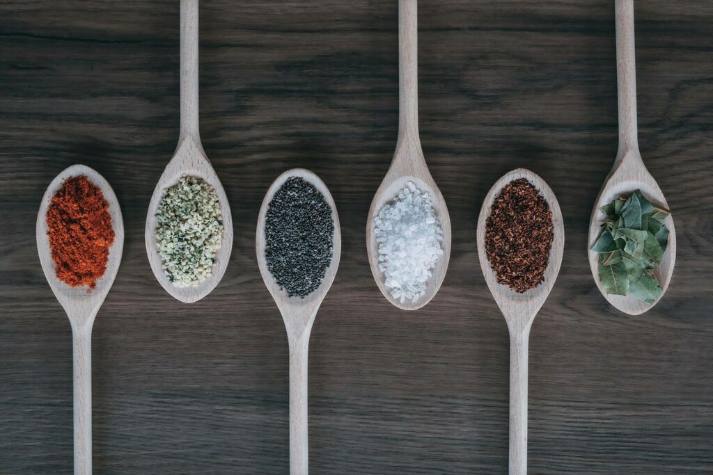 Plantes et compléments alimentaires pour la fertilité : ce que dit la science